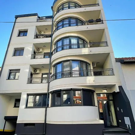 Magenta Kulina Bana Apartmán