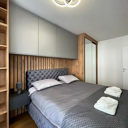 Apartment Magenta Kulina Bana Belgrad