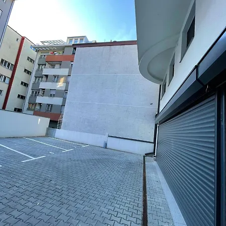 Apartment Magenta Kulina Bana Belgrad
